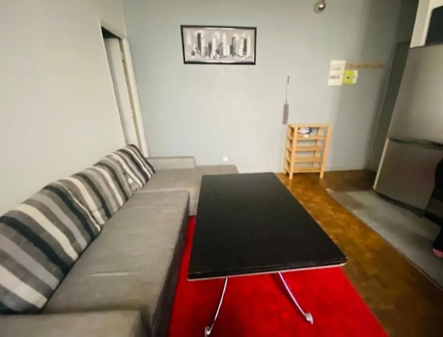 Apartment Apparemment Clichy Proche